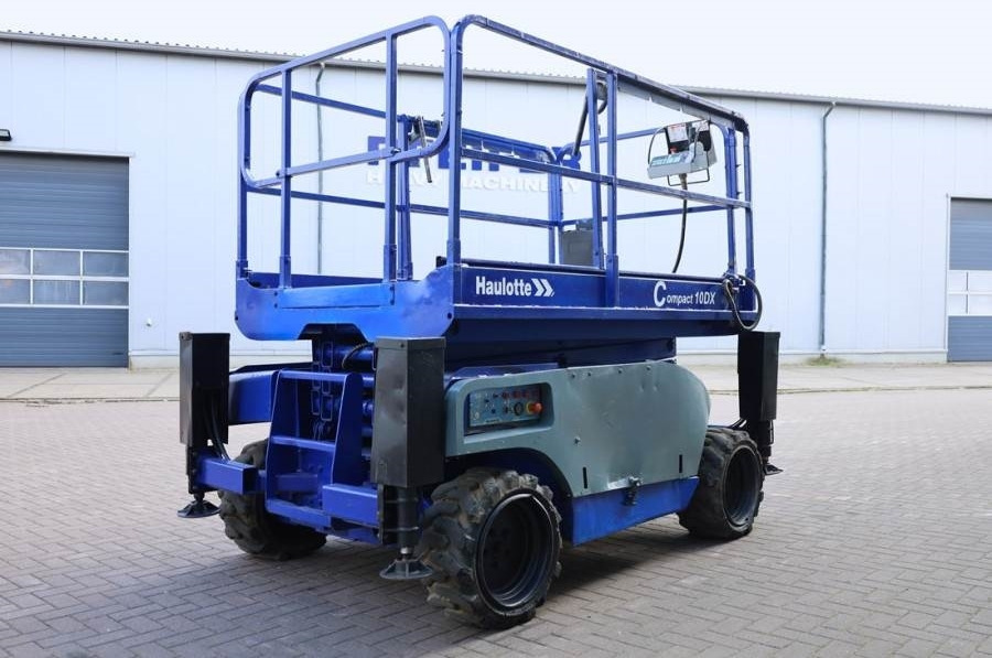 Haulotte COMPACT 10DX Diesel, 4x4 Drive, 10.15m Working Hei - Ψαλιδωτό ανυψωτικό: φωτογραφία 2 Haulotte COMPACT 10DX Diesel, 4x4 Drive, 10.15m Working Hei - Ψαλιδωτό ανυψωτικό: φωτογραφία 2