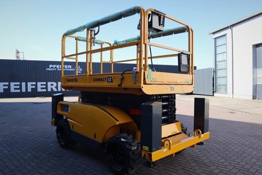 Haulotte Compact 12DX Valid Inspection, *Guarantee! Diesel, - Ψαλιδωτό ανυψωτικό: φωτογραφία 2 Haulotte Compact 12DX Valid Inspection, *Guarantee! Diesel, - Ψαλιδωτό ανυψωτικό: φωτογραφία 2