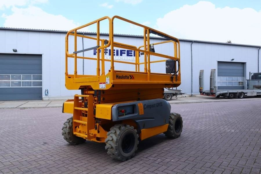 Haulotte Compact 12RTE Electric, 12m Working Height, 450kg - Ψαλιδωτό ανυψωτικό: φωτογραφία 2 Haulotte Compact 12RTE Electric, 12m Working Height, 450kg - Ψαλιδωτό ανυψωτικό: φωτογραφία 2