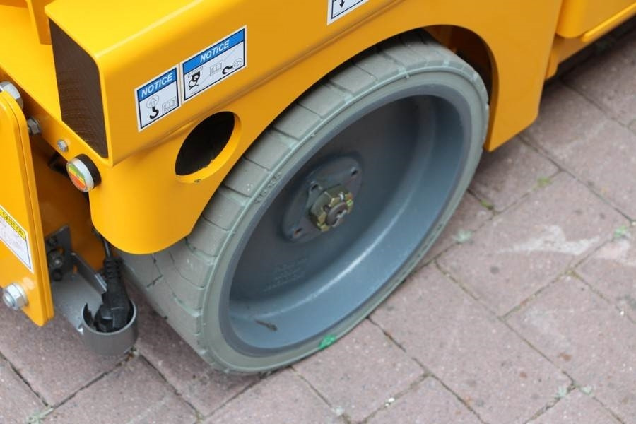 Μίσθωση Haulotte Compact 8 Valid inspection, *Guarantee! Electric,  Haulotte Compact 8 Valid inspection, *Guarantee! Electric,: φωτογραφία 12