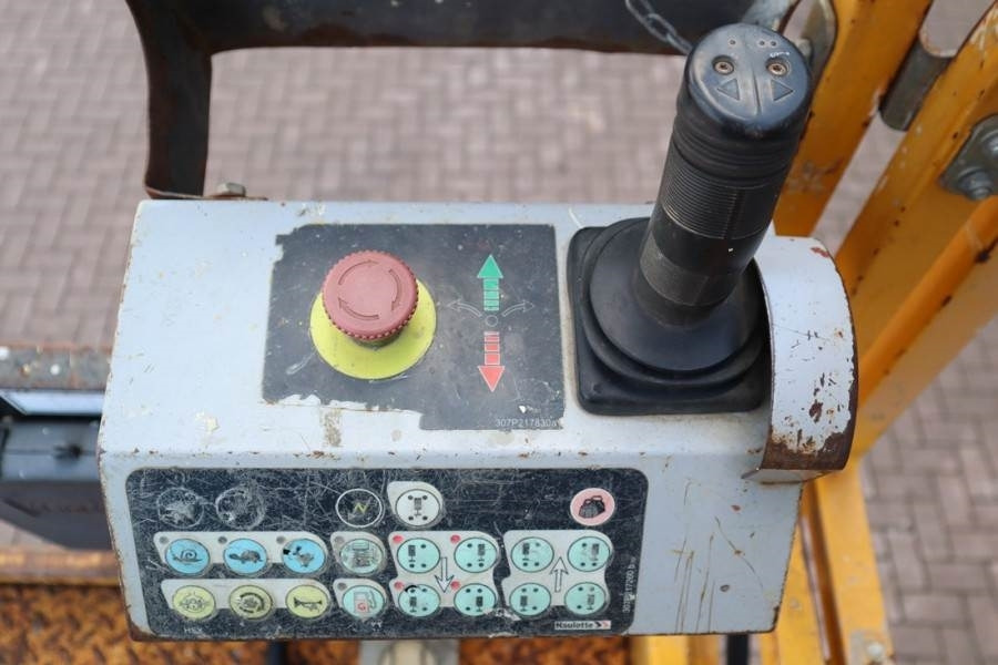 Haulotte H15SXL Diesel, 4x4 Drive, 15m Working Height, 500k - Ψαλιδωτό ανυψωτικό: φωτογραφία 4 Haulotte H15SXL Diesel, 4x4 Drive, 15m Working Height, 500k - Ψαλιδωτό ανυψωτικό: φωτογραφία 4