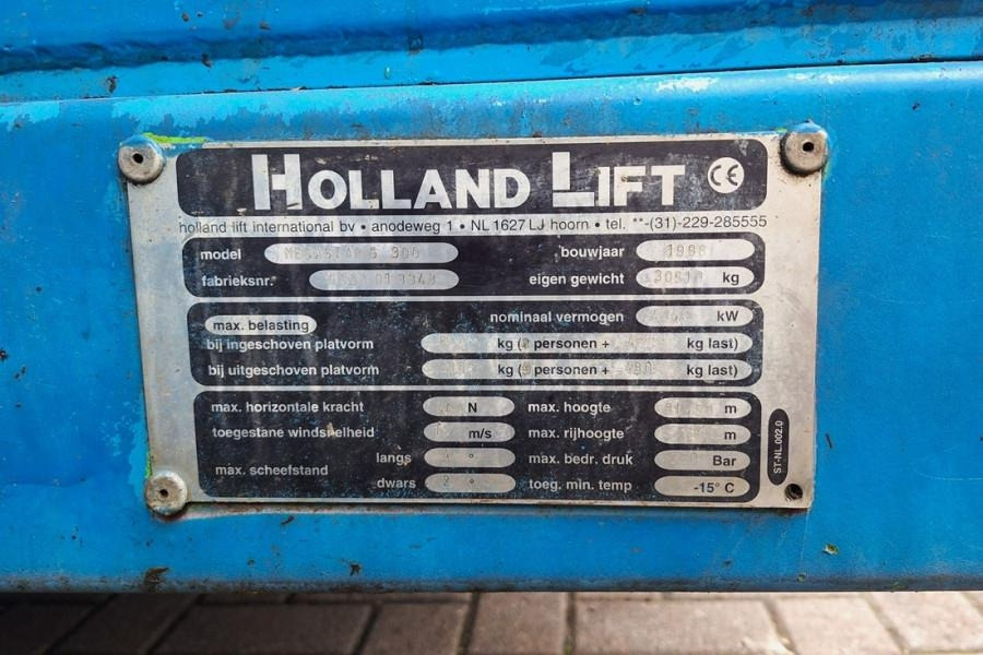 Ψαλιδωτό ανυψωτικό Holland Lift Megastar G300 Diesel, 4x4x4 Drive, 33.5m Working H: φωτογραφία 6