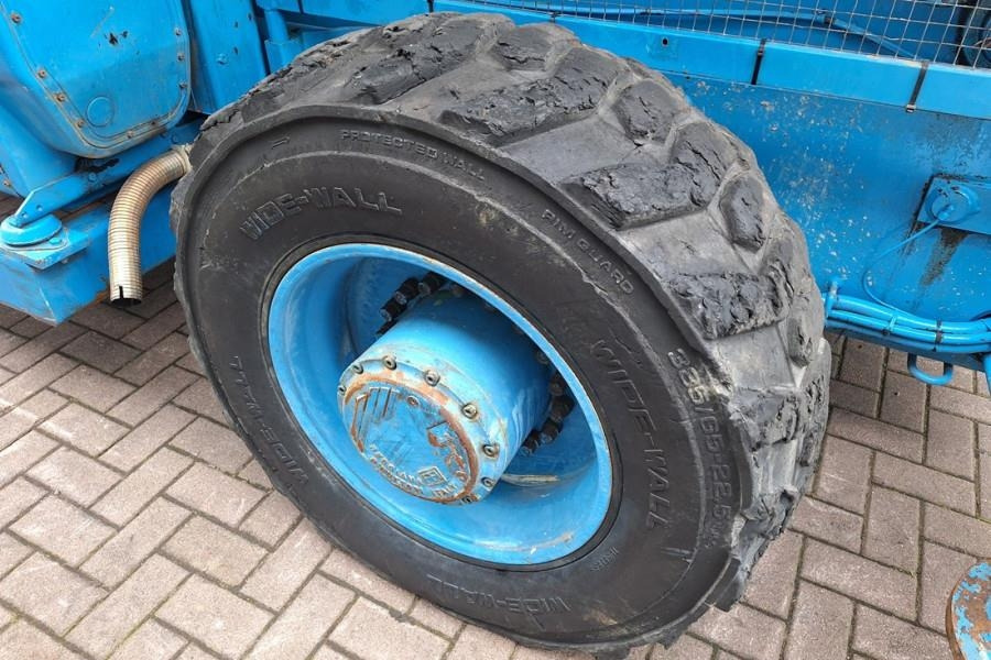 Ψαλιδωτό ανυψωτικό Holland Lift Megastar G300 Diesel, 4x4x4 Drive, 33.5m Working H: φωτογραφία 13