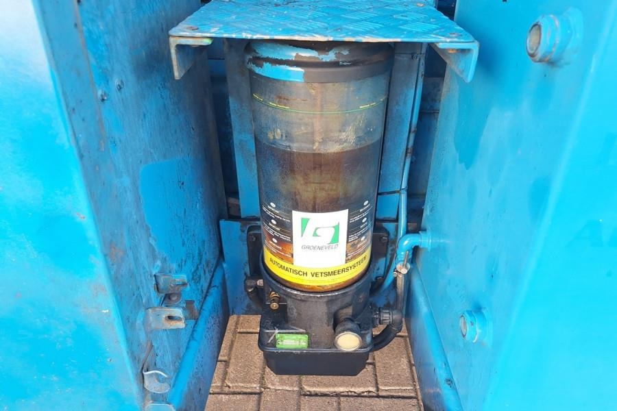 Ψαλιδωτό ανυψωτικό Holland Lift Megastar G300DL30/S Diesel, 4x4x4 Drive, 33.5m Wor: φωτογραφία 12 Ψαλιδωτό ανυψωτικό Holland Lift Megastar G300DL30/S Diesel, 4x4x4 Drive, 33.5m Wor: φωτογραφία 12