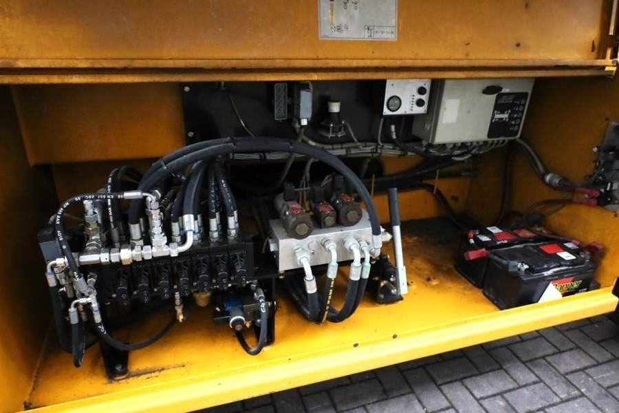 JLG 203-24 Diesel, 4x4 Drive, 22.3m Working Height, 75 - Ψαλιδωτό ανυψωτικό: φωτογραφία 5 JLG 203-24 Diesel, 4x4 Drive, 22.3m Working Height, 75 - Ψαλιδωτό ανυψωτικό: φωτογραφία 5