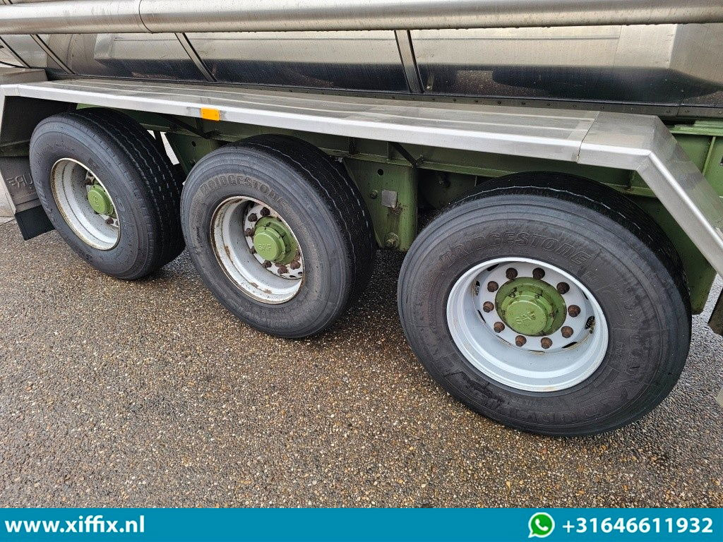 Burg 3-ass. Geisoleerde RVS tank oplegger / Food / 1 Compartiment - Επικαθήμενο βυτίο: φωτογραφία 5 Burg 3-ass. Geisoleerde RVS tank oplegger / Food / 1 Compartiment - Επικαθήμενο βυτίο: φωτογραφία 5