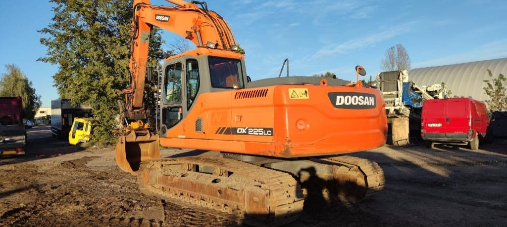 Doosan 225 LC - Ερπυστριοφόρος εκσκαφέας: φωτογραφία 2 Doosan 225 LC - Ερπυστριοφόρος εκσκαφέας: φωτογραφία 2