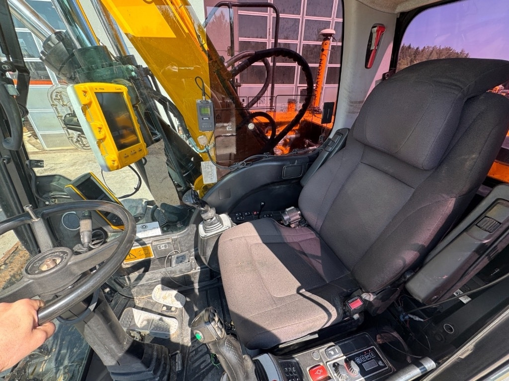 JCB 175 - Τροχοφόρος εκσκαφέας: φωτογραφία 4 JCB 175 - Τροχοφόρος εκσκαφέας: φωτογραφία 4