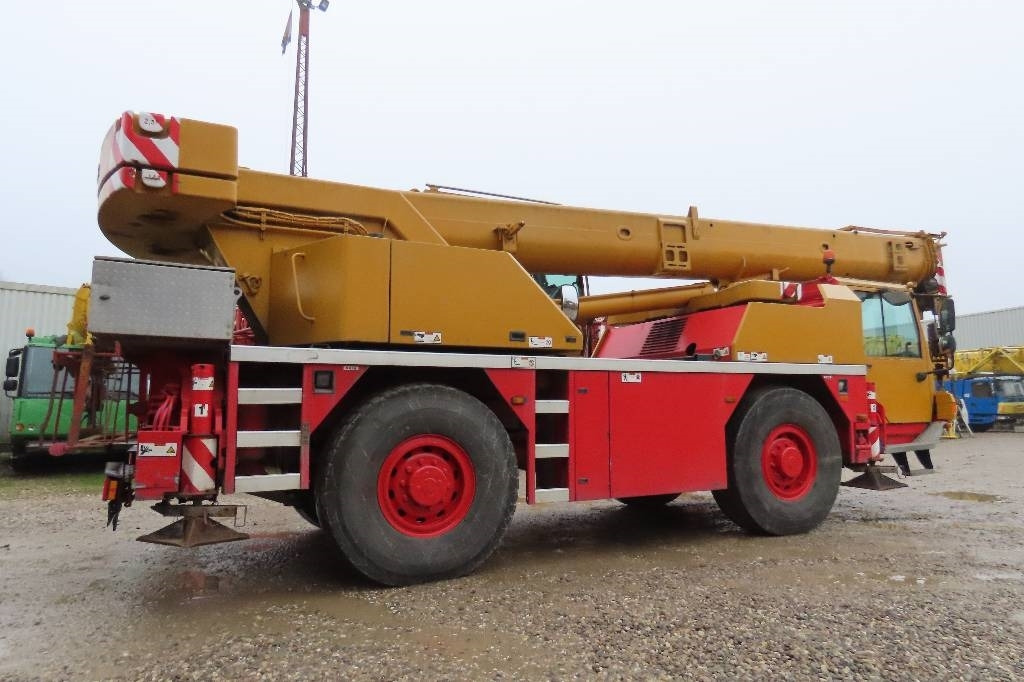 Liebherr LTM 1030-2.1 - Γερανός παντός εδάφους: φωτογραφία 3 Liebherr LTM 1030-2.1 - Γερανός παντός εδάφους: φωτογραφία 3