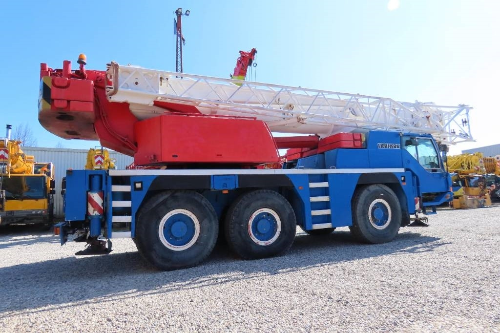 Liebherr LTM 1055-1 - Γερανός παντός εδάφους: φωτογραφία 3 Liebherr LTM 1055-1 - Γερανός παντός εδάφους: φωτογραφία 3