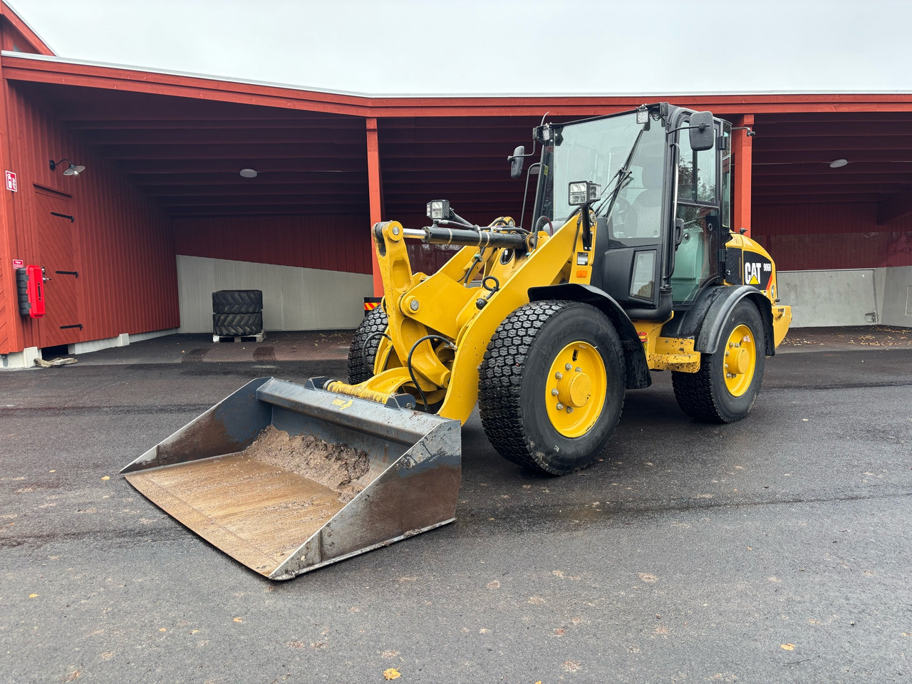 CAT 906H - Ελαστιχοφόρος φορτωτής: φωτογραφία 1 CAT 906H - Ελαστιχοφόρος φορτωτής: φωτογραφία 1