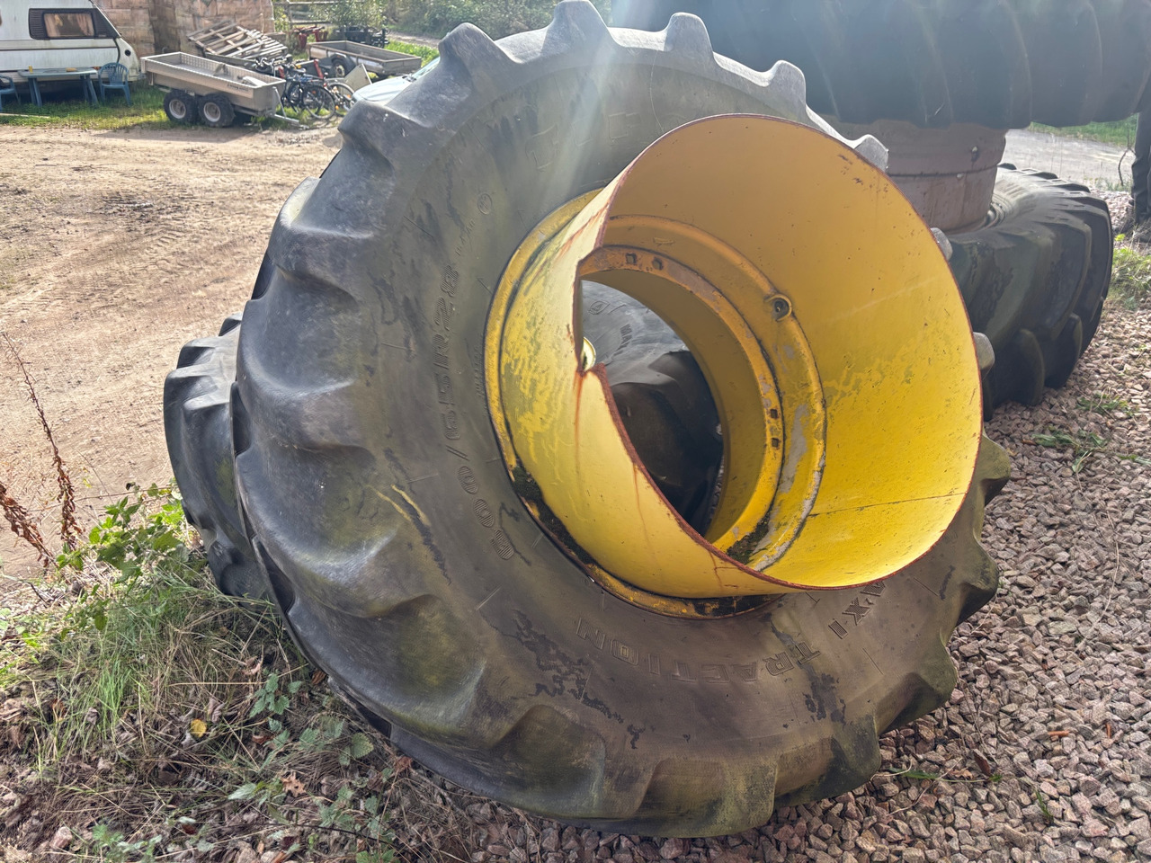Dubbelmontage 600/65R28 till John Deere fram 2st - Ελαστικό για Γεωργικά μηχανήματα: φωτογραφία 1 Dubbelmontage 600/65R28 till John Deere fram 2st - Ελαστικό για Γεωργικά μηχανήματα: φωτογραφία 1