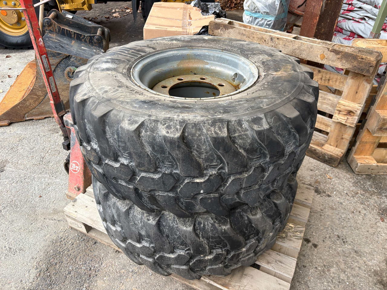 Dunlop SP T9 - Ελαστικό για Κατασκευή μηχανήματα: φωτογραφία 1 Dunlop SP T9 - Ελαστικό για Κατασκευή μηχανήματα: φωτογραφία 1