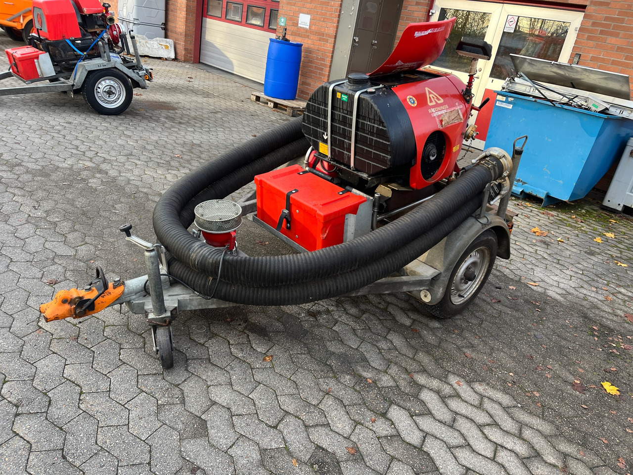 Godiva - Εξοπλισμού κατασκευών: φωτογραφία 1 Godiva - Εξοπλισμού κατασκευών: φωτογραφία 1