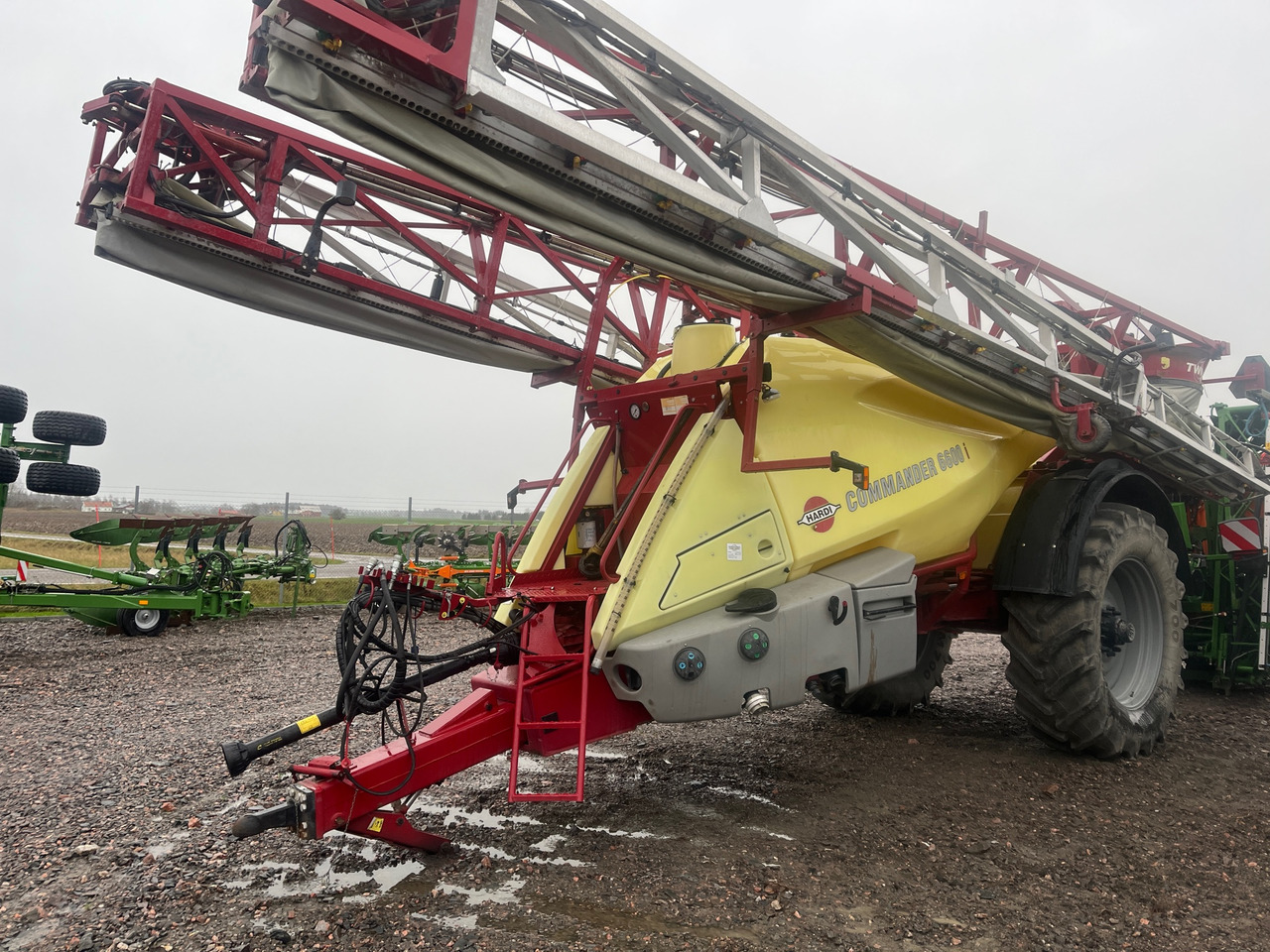 Hardi Commander 6600i - Συρόμενο ψεκαστικό: φωτογραφία 1 Hardi Commander 6600i - Συρόμενο ψεκαστικό: φωτογραφία 1