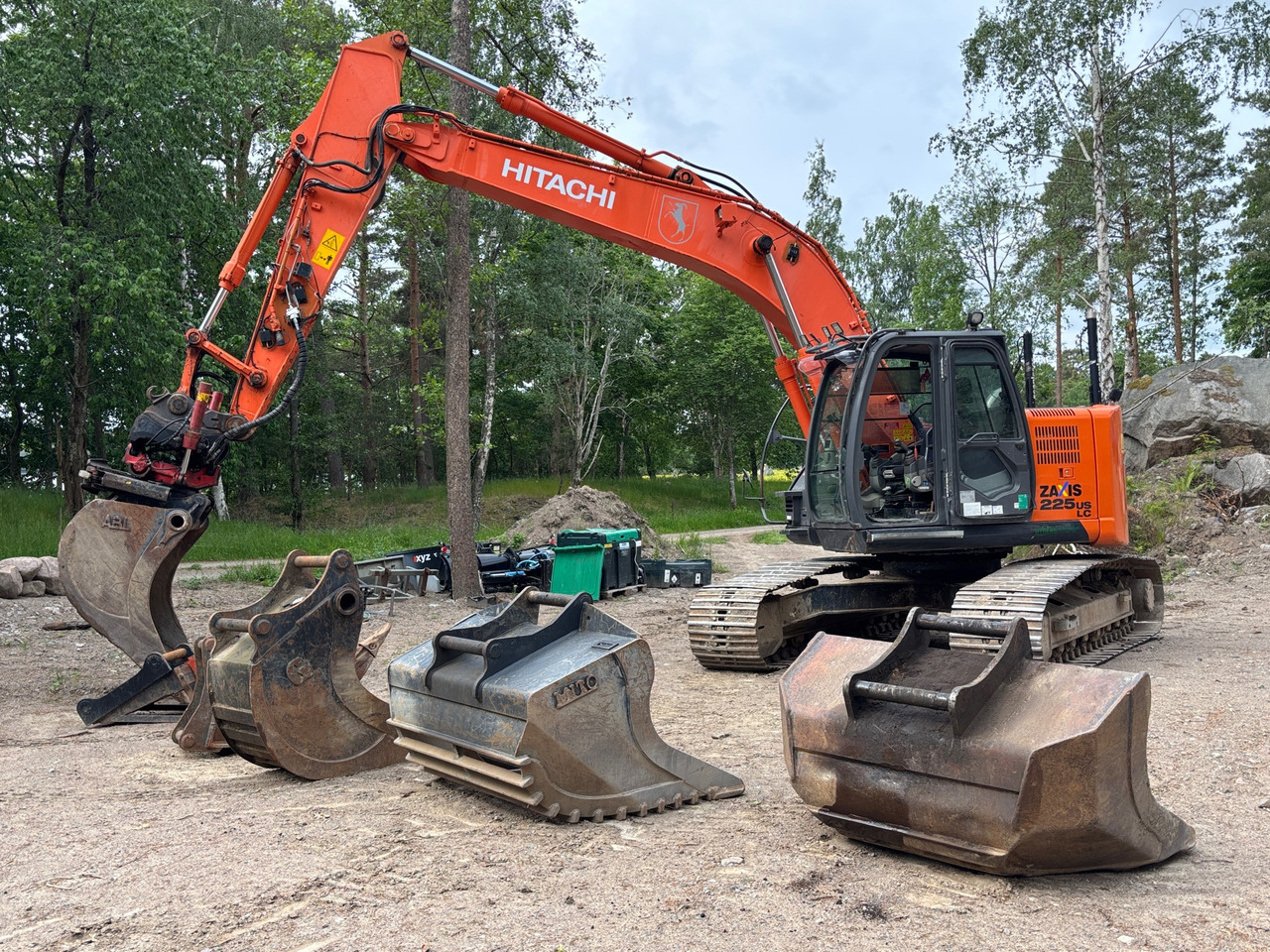 Hitachi ZX225 US LC - Εκσκαφέας: φωτογραφία 1 Hitachi ZX225 US LC - Εκσκαφέας: φωτογραφία 1