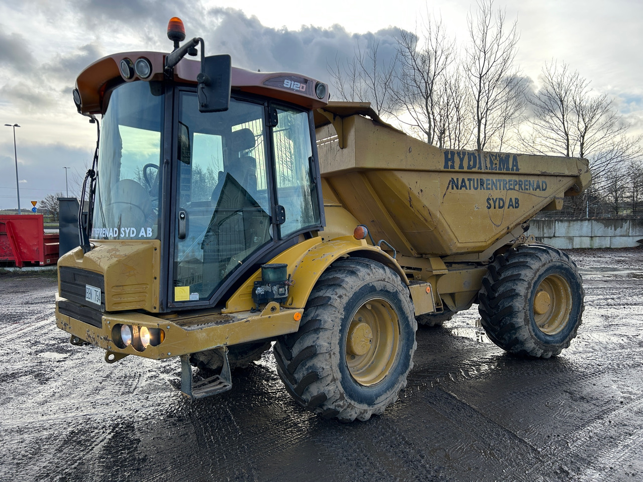 Hydrema 912D - Ανατρεπόμενο όχημα: φωτογραφία 1 Hydrema 912D - Ανατρεπόμενο όχημα: φωτογραφία 1