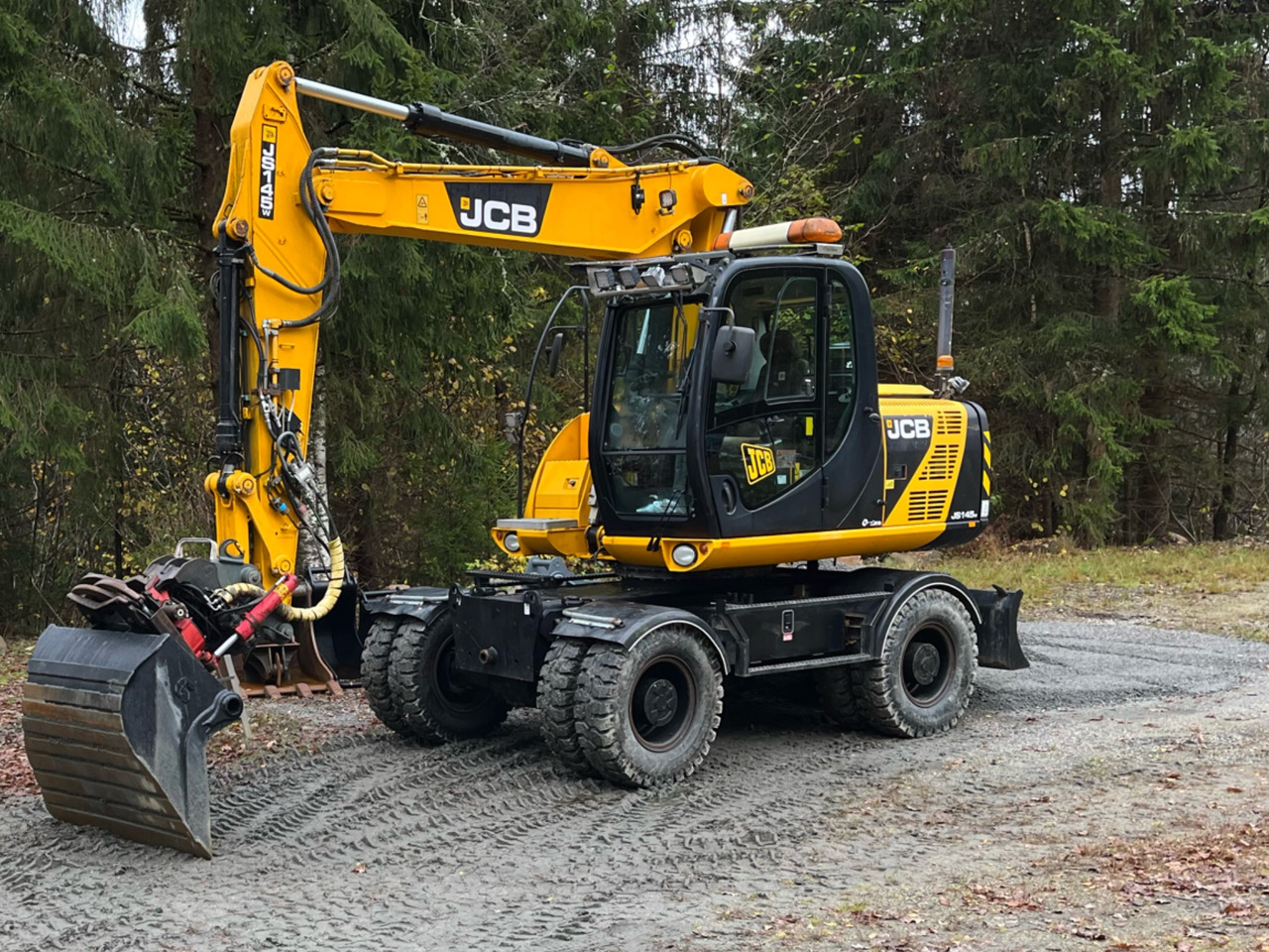 JCB JS145W - Εκσκαφέας: φωτογραφία 1 JCB JS145W - Εκσκαφέας: φωτογραφία 1