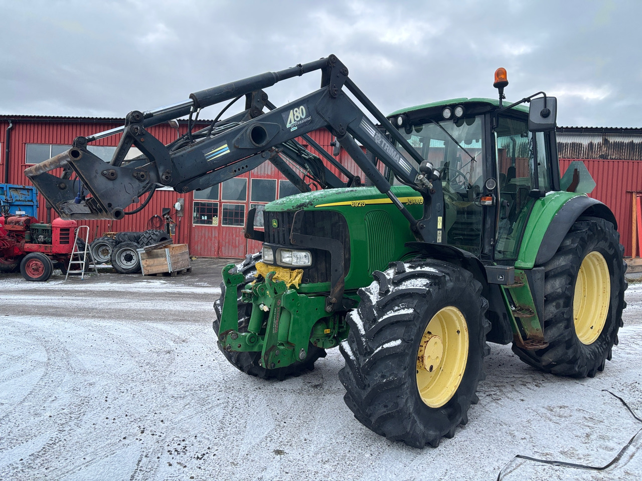 John Deere 6920 - Τρακτέρ: φωτογραφία 1 John Deere 6920 - Τρακτέρ: φωτογραφία 1