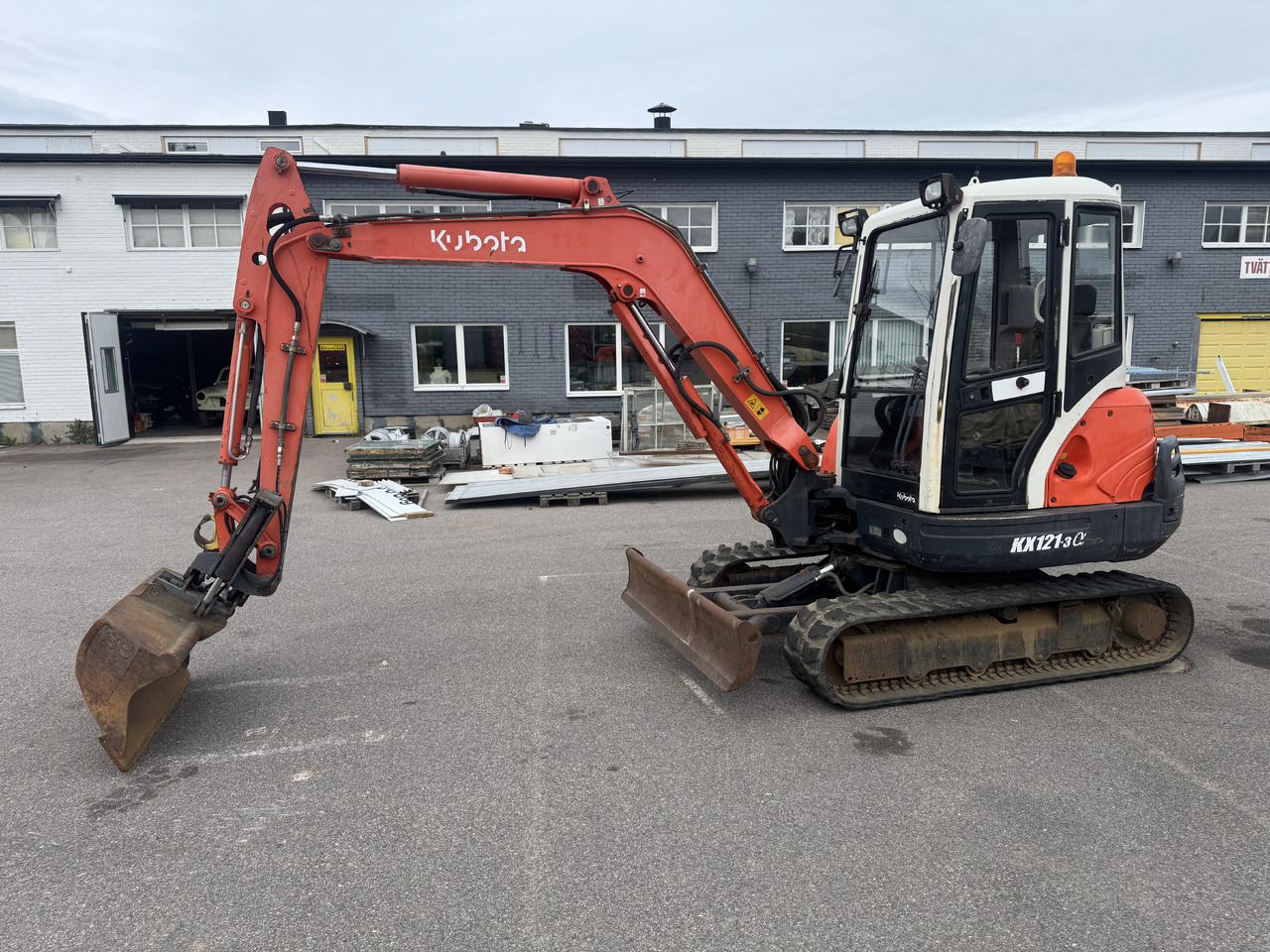 Kubota KX121-3 - Εκσκαφέας: φωτογραφία 1 Kubota KX121-3 - Εκσκαφέας: φωτογραφία 1