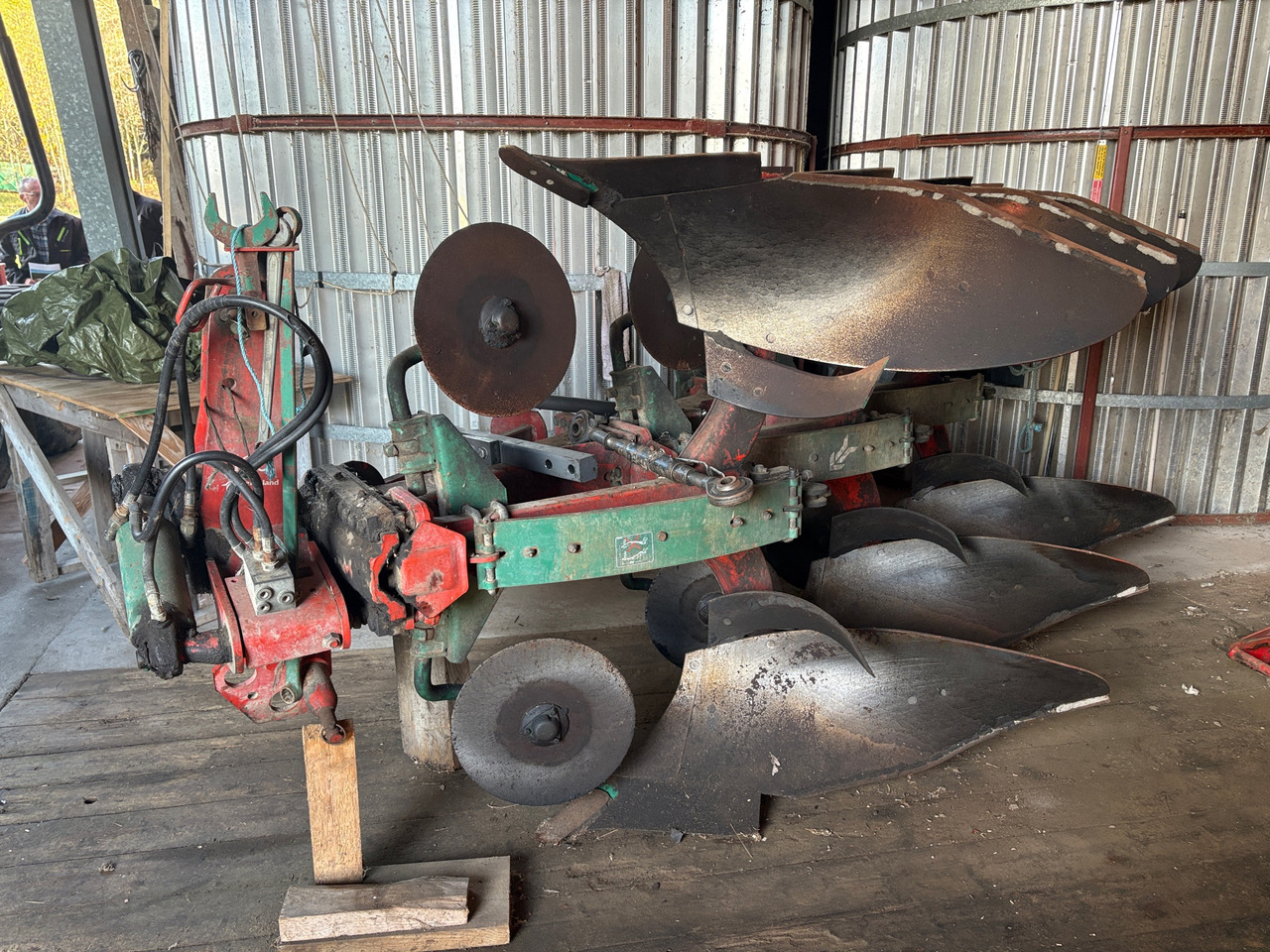 Kverneland - Άροτρο: φωτογραφία 1 Kverneland - Άροτρο: φωτογραφία 1