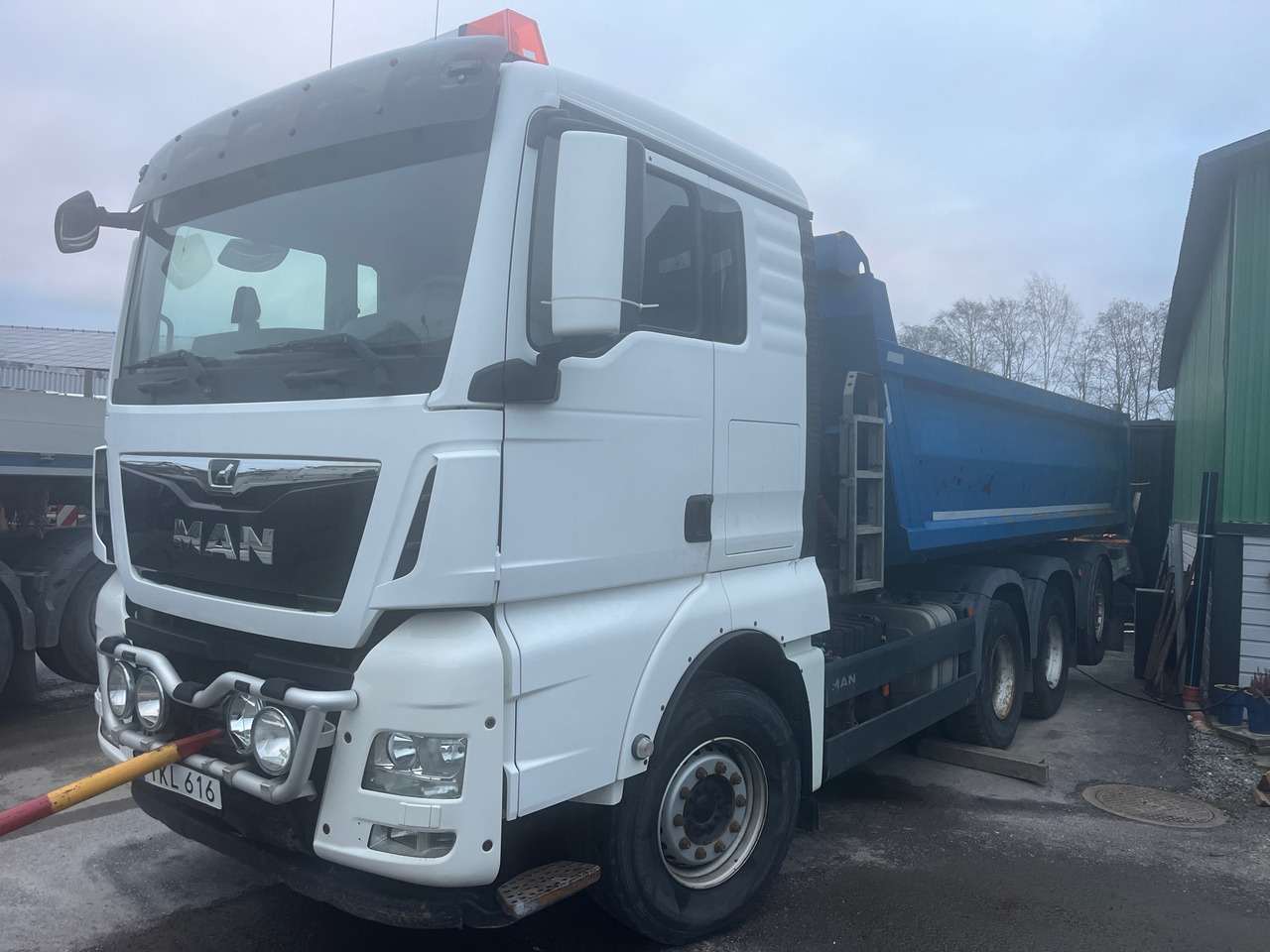 MAN TGX 35.500 8X4-4 BL - Φορτηγό ανατρεπόμενο: φωτογραφία 1 MAN TGX 35.500 8X4-4 BL - Φορτηγό ανατρεπόμενο: φωτογραφία 1