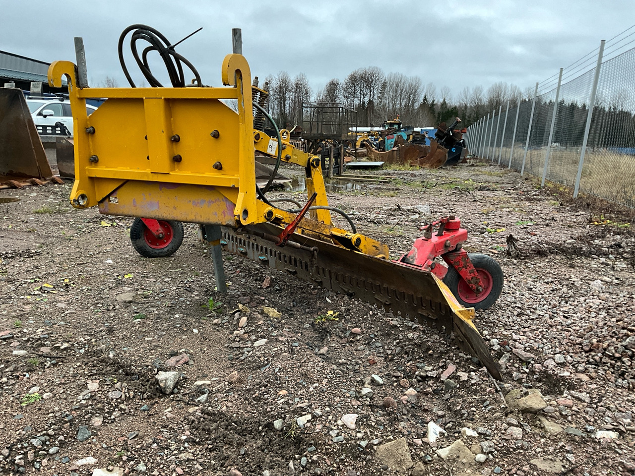 Mähler & söner Grusspridare - Εξοπλισμού κατασκευών: φωτογραφία 1 Mähler & söner Grusspridare - Εξοπλισμού κατασκευών: φωτογραφία 1