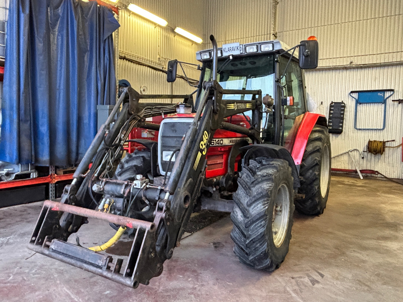 Massey Ferguson 6140 - Τρακτέρ: φωτογραφία 1 Massey Ferguson 6140 - Τρακτέρ: φωτογραφία 1