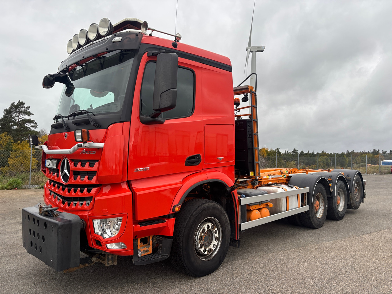 Mercedes-Benz Arocs 3251 - Φορτηγό φόρτωσης γάντζου: φωτογραφία 1 Mercedes-Benz Arocs 3251 - Φορτηγό φόρτωσης γάντζου: φωτογραφία 1