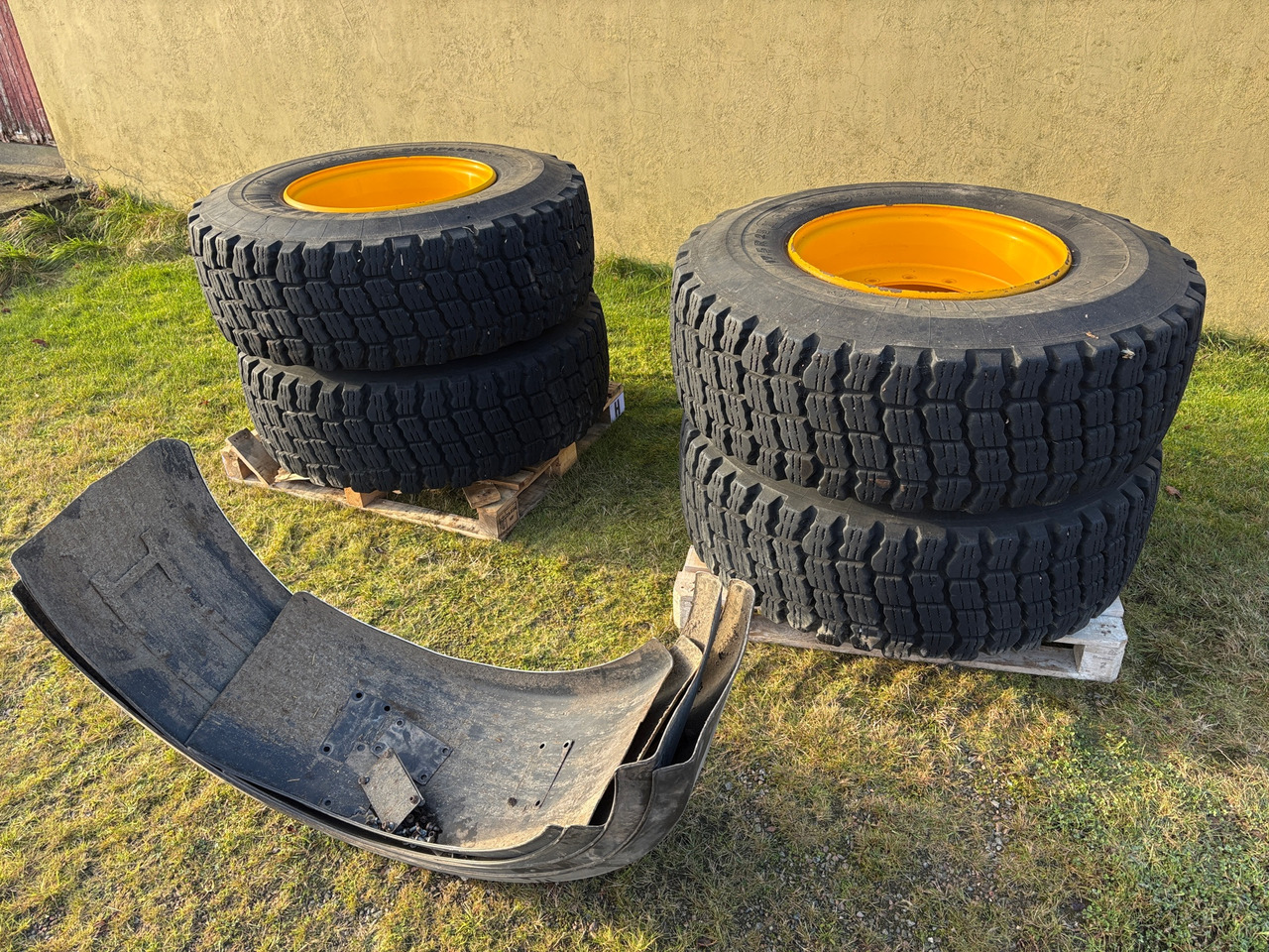 Michelin Snoplus M+S - Ελαστικό για Κατασκευή μηχανήματα: φωτογραφία 1 Michelin Snoplus M+S - Ελαστικό για Κατασκευή μηχανήματα: φωτογραφία 1