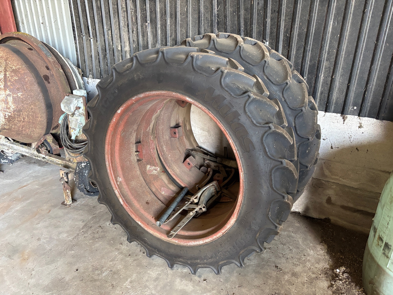 Mitas 340/85R38 - Ελαστικό για Γεωργικά μηχανήματα: φωτογραφία 1 Mitas 340/85R38 - Ελαστικό για Γεωργικά μηχανήματα: φωτογραφία 1
