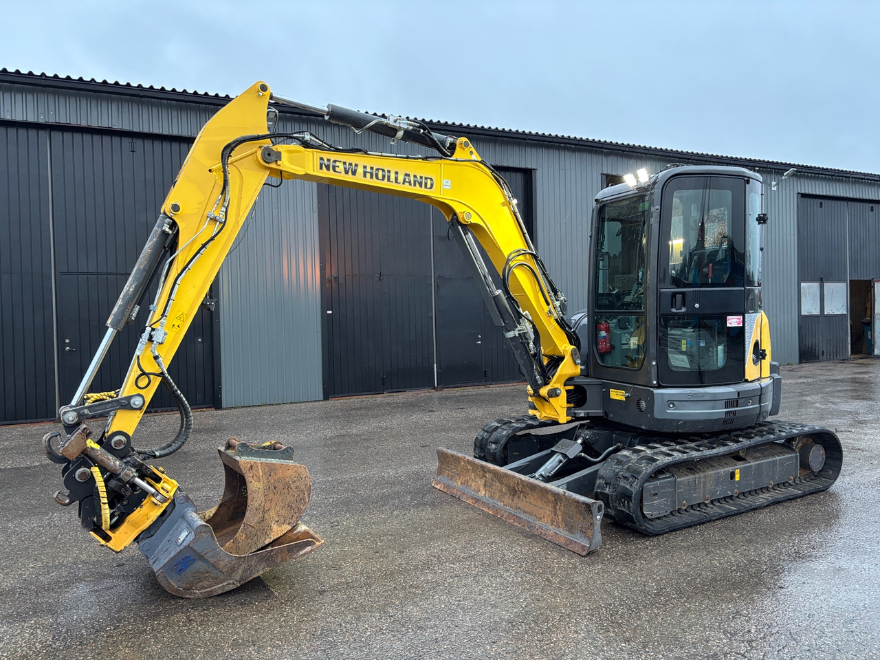 New Holland E50B SR - Εκσκαφέας: φωτογραφία 1 New Holland E50B SR - Εκσκαφέας: φωτογραφία 1