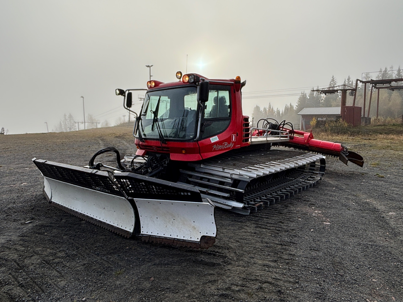 Pisten Bully 300 - Εξοπλισμού κατασκευών: φωτογραφία 1 Pisten Bully 300 - Εξοπλισμού κατασκευών: φωτογραφία 1