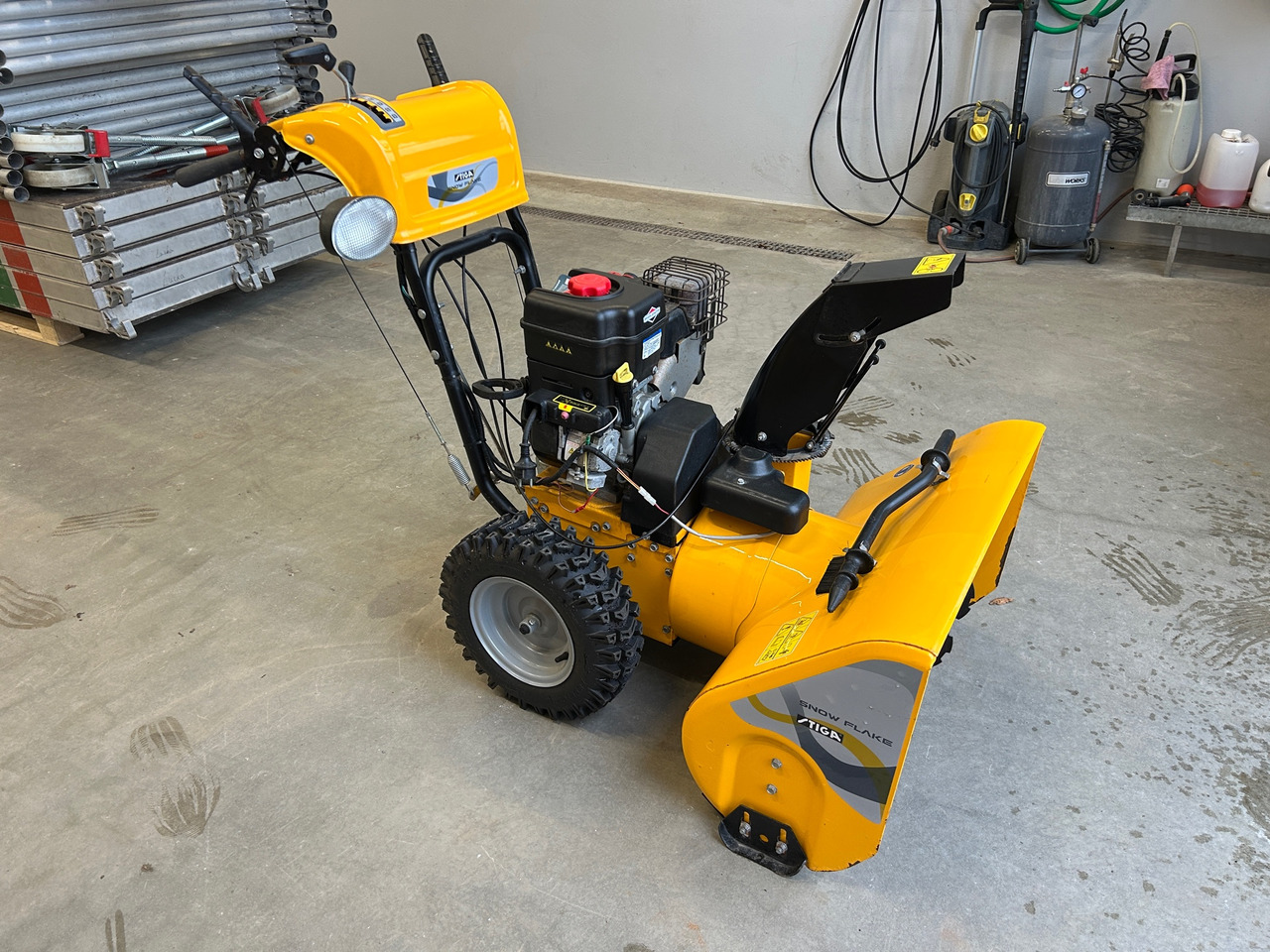 Stiga SNW 11.5T 29 MF - Φυσητήρας χιονιού: φωτογραφία 1 Stiga SNW 11.5T 29 MF - Φυσητήρας χιονιού: φωτογραφία 1