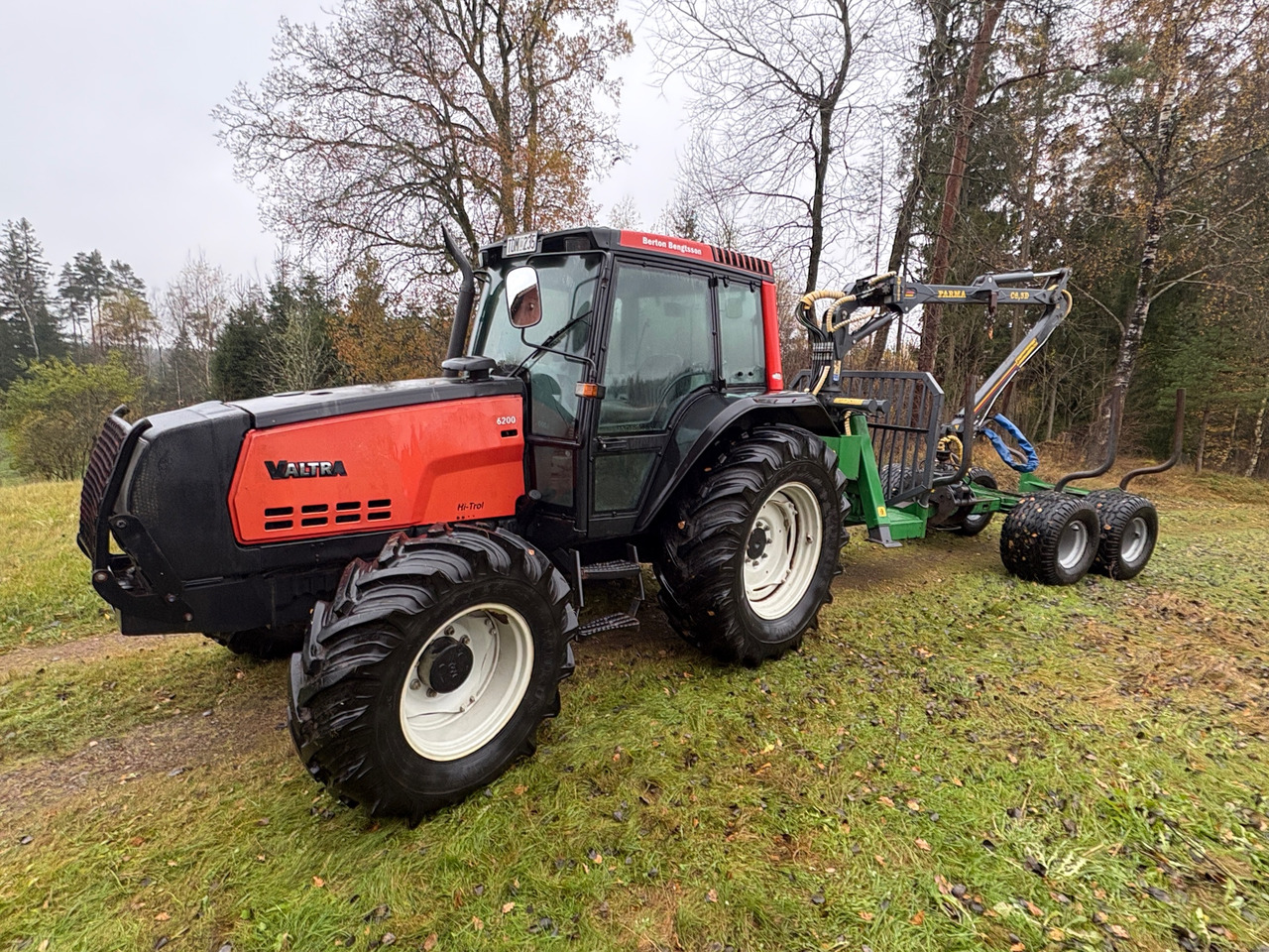 Valtra 6200 - Τρακτέρ: φωτογραφία 1 Valtra 6200 - Τρακτέρ: φωτογραφία 1