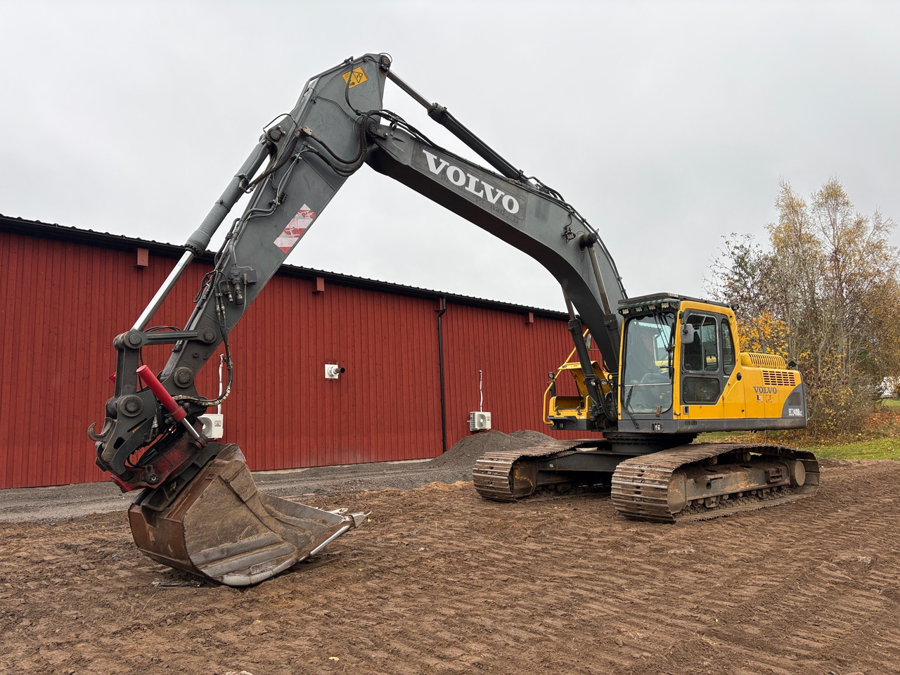 Volvo EC 240BLC - Εκσκαφέας: φωτογραφία 1 Volvo EC 240BLC - Εκσκαφέας: φωτογραφία 1