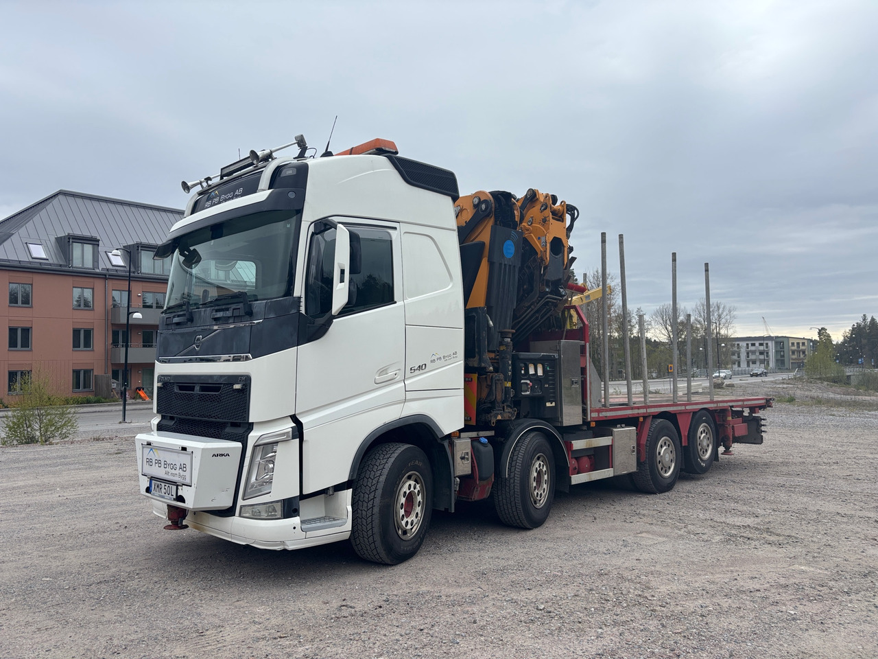 Volvo FH540 - Φορτηγό με γερανό: φωτογραφία 1 Volvo FH540 - Φορτηγό με γερανό: φωτογραφία 1