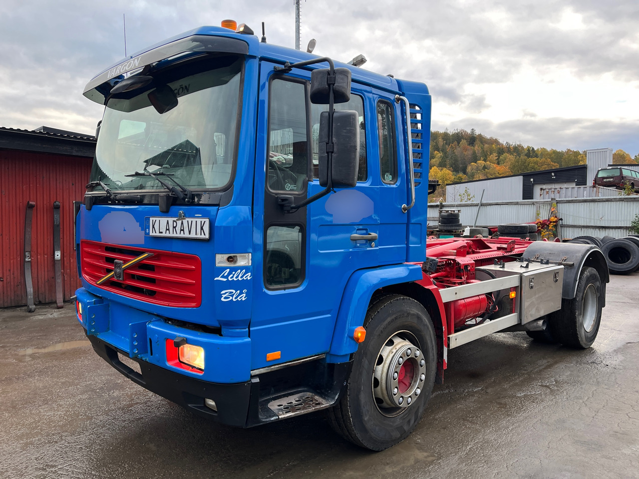 Volvo FL618E 4X2 - Φορτηγό φόρτωσης γάντζου: φωτογραφία 1 Volvo FL618E 4X2 - Φορτηγό φόρτωσης γάντζου: φωτογραφία 1