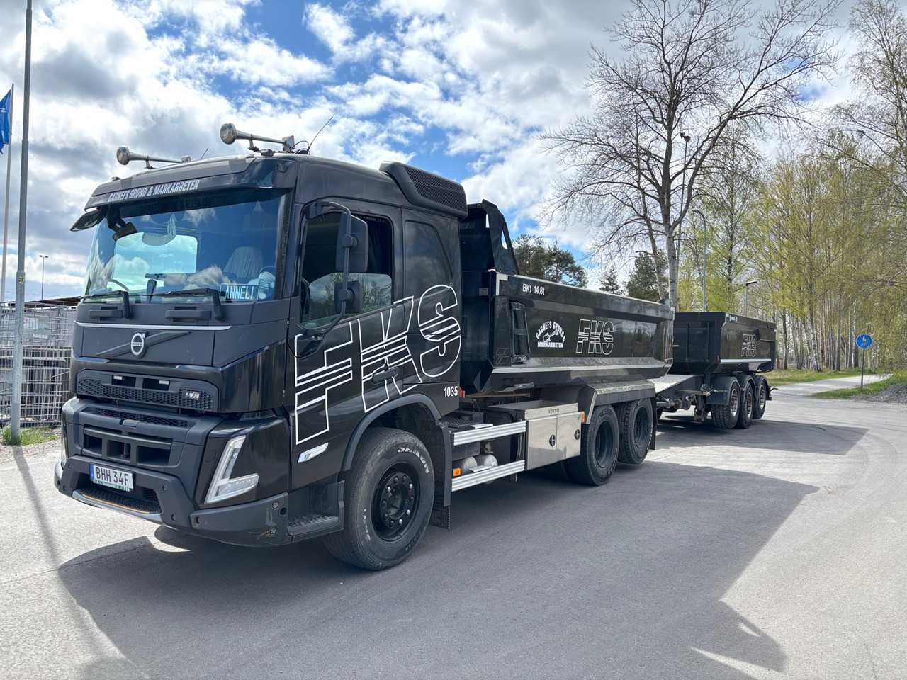 Volvo FM 64R - Φορτηγό ανατρεπόμενο: φωτογραφία 1 Volvo FM 64R - Φορτηγό ανατρεπόμενο: φωτογραφία 1