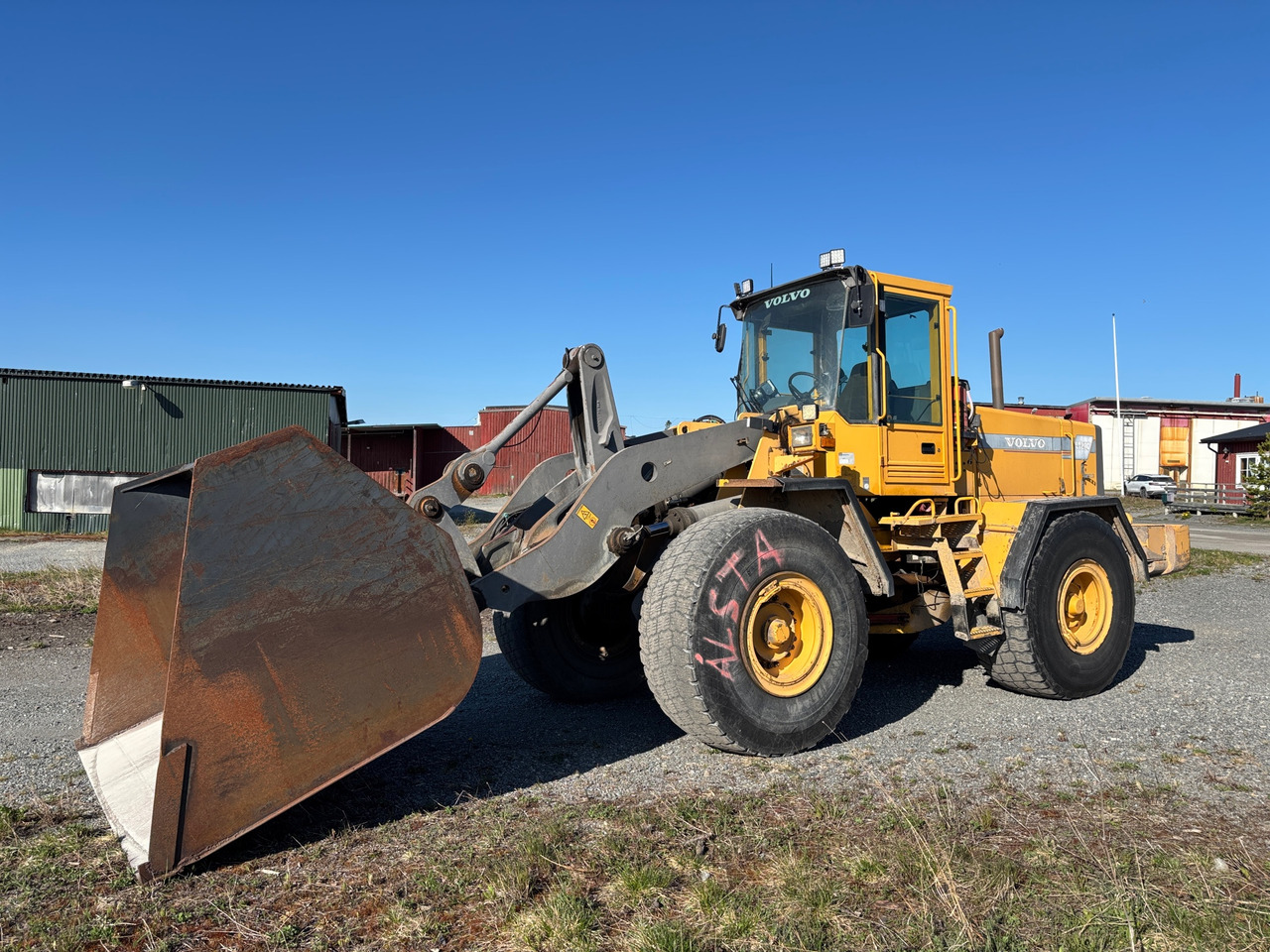 Volvo L120C - Ελαστιχοφόρος φορτωτής: φωτογραφία 1 Volvo L120C - Ελαστιχοφόρος φορτωτής: φωτογραφία 1