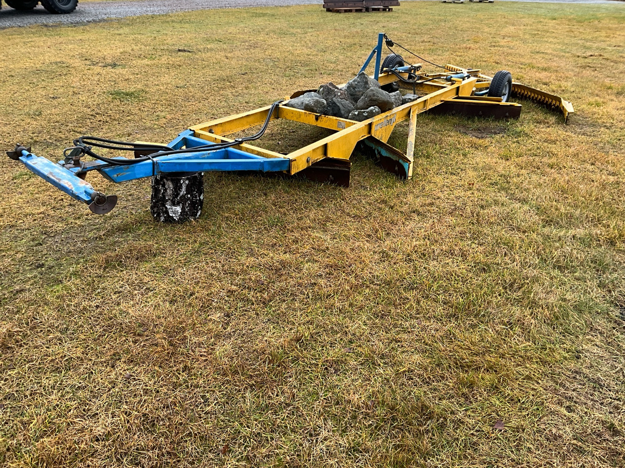 Vreten V3-220 - Εξοπλισμού κατασκευών: φωτογραφία 1 Vreten V3-220 - Εξοπλισμού κατασκευών: φωτογραφία 1