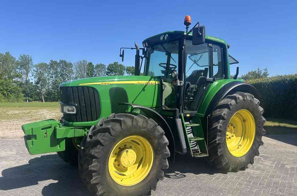 John Deere 6820 premium autopower - Τρακτέρ: φωτογραφία 1 John Deere 6820 premium autopower - Τρακτέρ: φωτογραφία 1