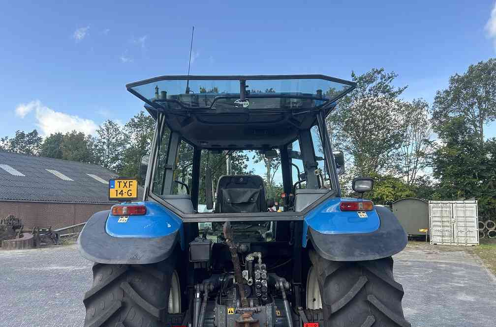 New Holland ts 90 sle - Τρακτέρ: φωτογραφία 4 New Holland ts 90 sle - Τρακτέρ: φωτογραφία 4