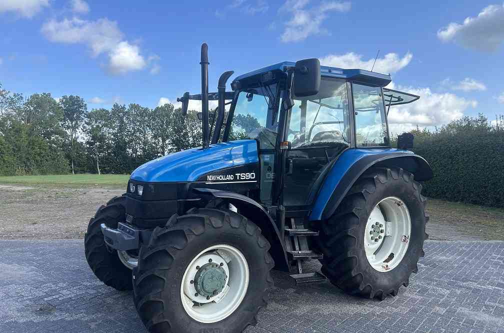 New Holland ts 90 sle - Τρακτέρ: φωτογραφία 1 New Holland ts 90 sle - Τρακτέρ: φωτογραφία 1