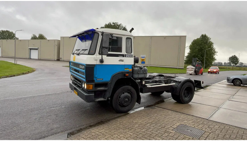 DAF 2500 Daf 2500 TI chassis - Τράκτορας: φωτογραφία 2 DAF 2500 Daf 2500 TI chassis - Τράκτορας: φωτογραφία 2