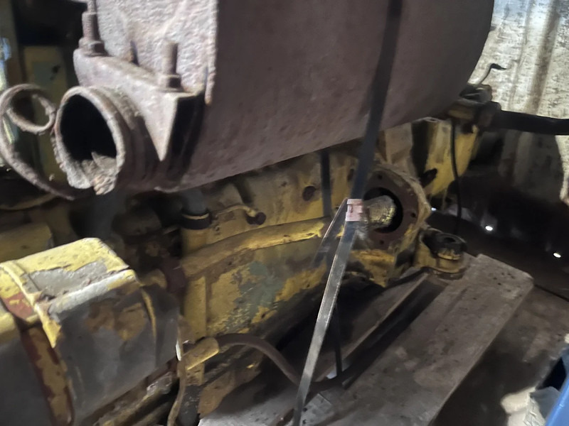 Deutz F4L912 - Κινητήρας: φωτογραφία 4 Deutz F4L912 - Κινητήρας: φωτογραφία 4