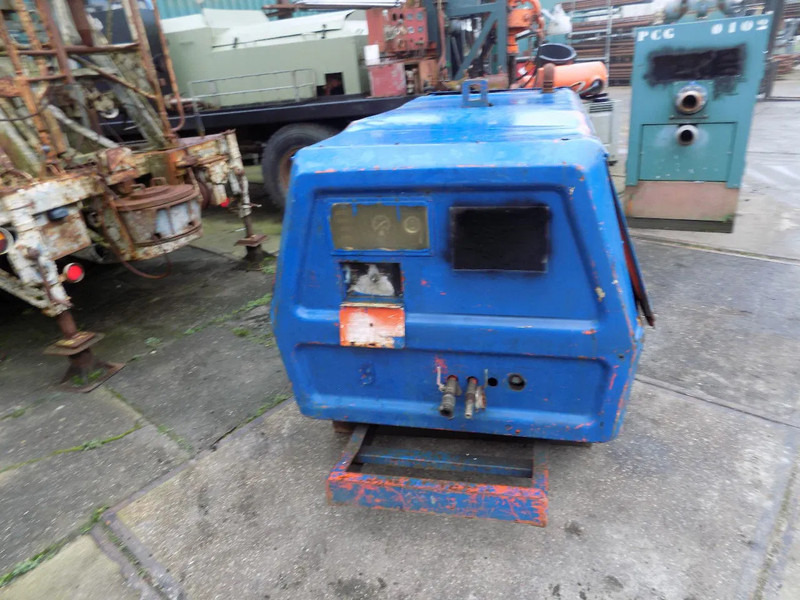 Ingersoll Rand Ingersoll rand P175W compressor met deutz P175W compressor met deutz - Αεροσυμπιεστής: φωτογραφία 2 Ingersoll Rand Ingersoll rand P175W compressor met deutz P175W compressor met deutz - Αεροσυμπιεστής: φωτογραφία 2