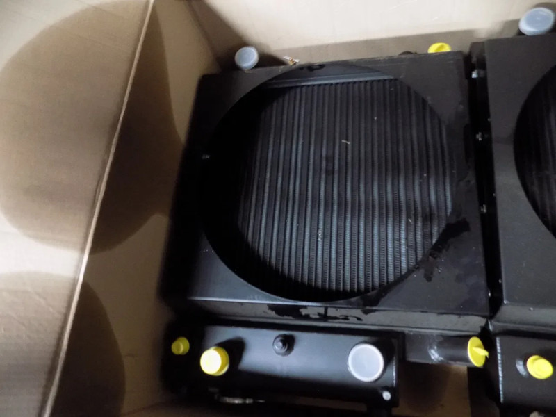 Mercedes-Benz mercedes radiator nieuw - Ψυγείο αυτοκίνητο: φωτογραφία 1 Mercedes-Benz mercedes radiator nieuw - Ψυγείο αυτοκίνητο: φωτογραφία 1