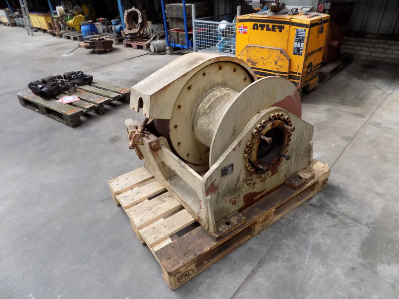 Lier-winch puls lier-puls winch met vrije val - Μηχάνημα διάτρησης: φωτογραφία 2 Lier-winch puls lier-puls winch met vrije val - Μηχάνημα διάτρησης: φωτογραφία 2