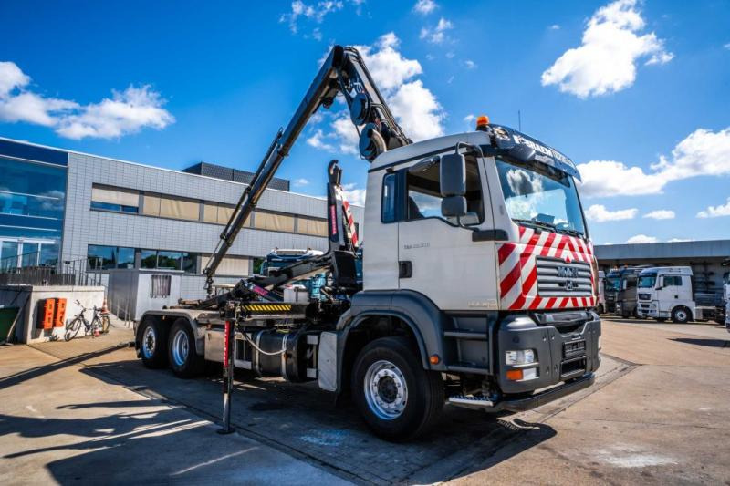 MAN TGA 26.320 BL -6X2-4+HIAB 122 E3 HIDUO - Φορτηγό φόρτωσης γάντζου, Φορτηγό με γερανό: φωτογραφία 2 MAN TGA 26.320 BL -6X2-4+HIAB 122 E3 HIDUO - Φορτηγό φόρτωσης γάντζου, Φορτηγό με γερανό: φωτογραφία 2